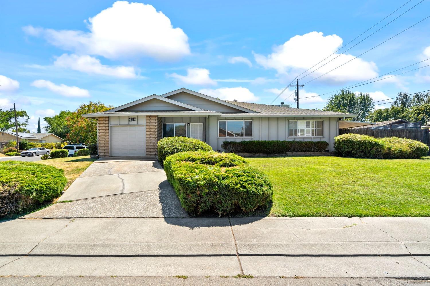 Detail Gallery Image 1 of 45 For 7427 Westland Ave, Stockton,  CA 95207 - – Beds | – Baths