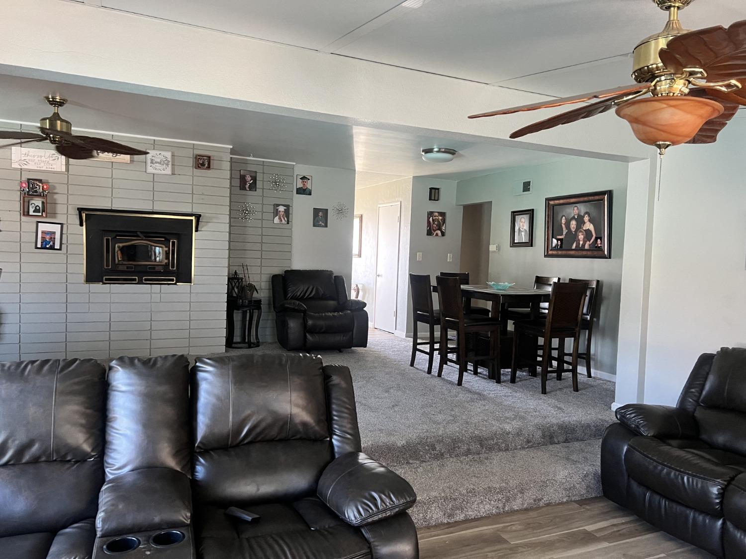 Detail Gallery Image 10 of 26 For 1242 Slayton Dr, Manteca,  CA 95336 - 3 Beds | 2/1 Baths