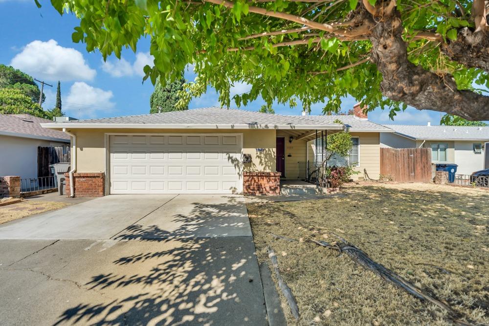 Detail Gallery Image 1 of 1 For 5170 80th St, Sacramento,  CA 95820 - 3 Beds | 2 Baths