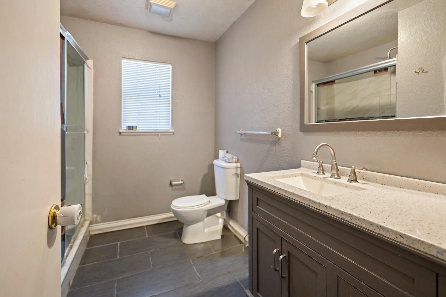 Detail Gallery Image 20 of 98 For 1949 Sunset Ave, Stockton,  CA 95205 - 2 Beds | 1 Baths