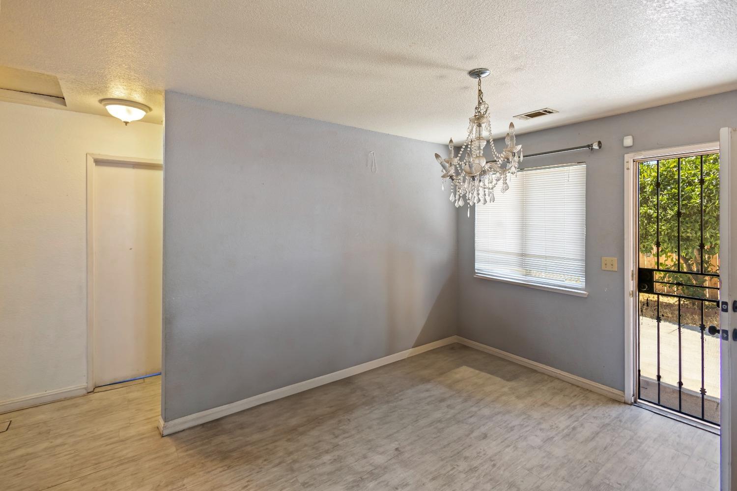 Detail Gallery Image 30 of 98 For 1949 Sunset Ave, Stockton,  CA 95205 - 2 Beds | 1 Baths