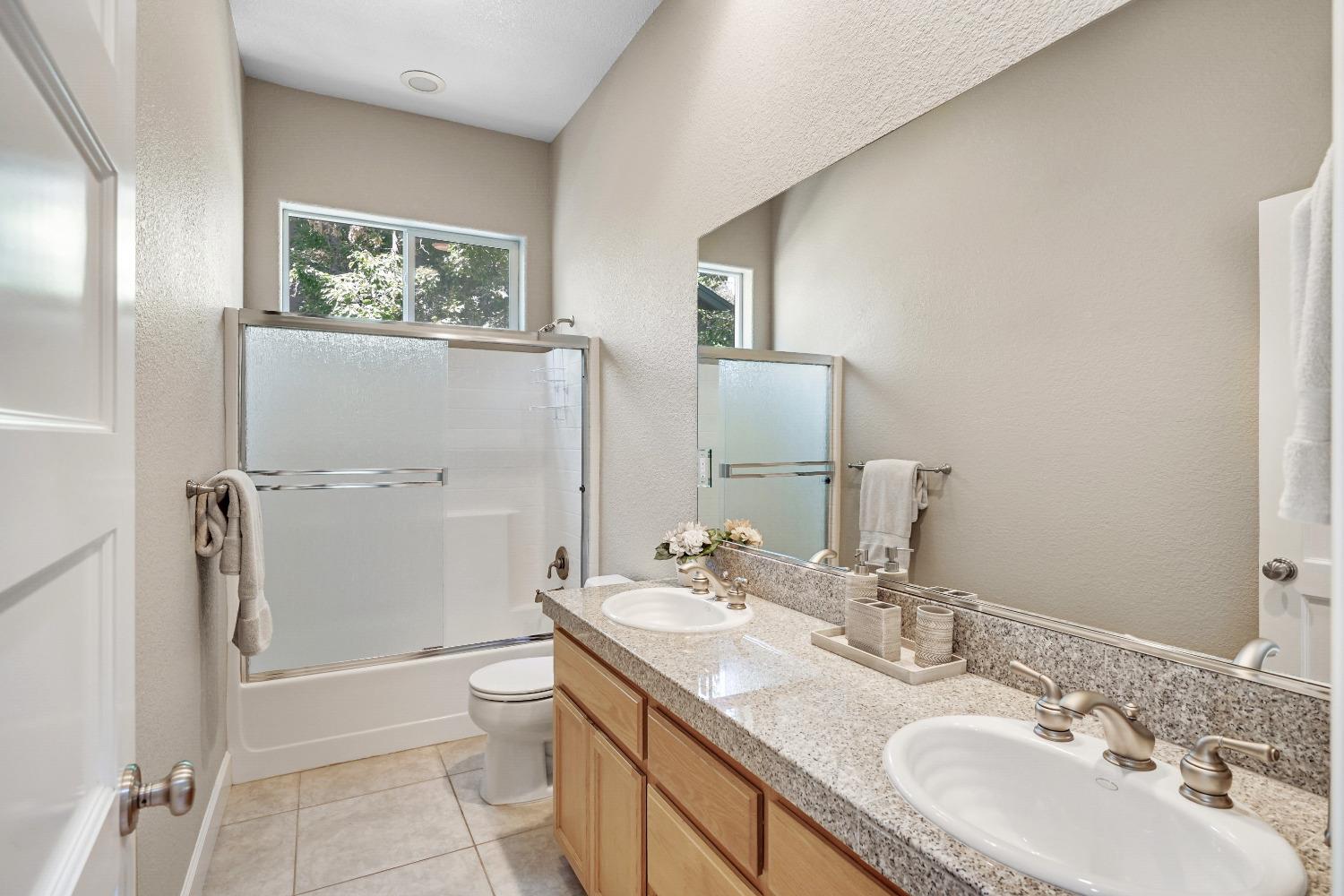 Detail Gallery Image 24 of 63 For 260 Forest Meadows Dr, Murphys,  CA 95247 - 3 Beds | 2 Baths