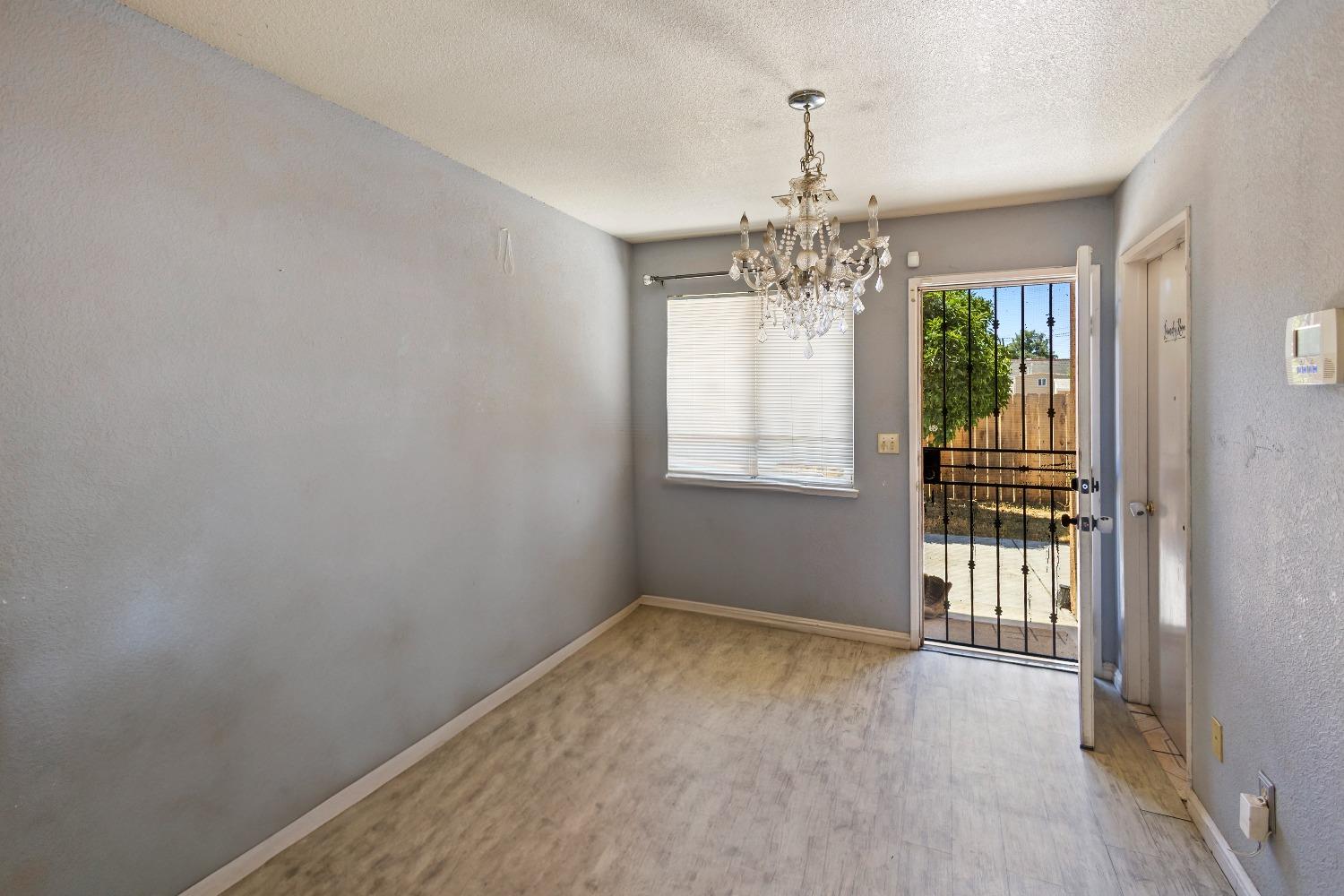 Detail Gallery Image 29 of 98 For 1949 Sunset Ave, Stockton,  CA 95205 - 2 Beds | 1 Baths