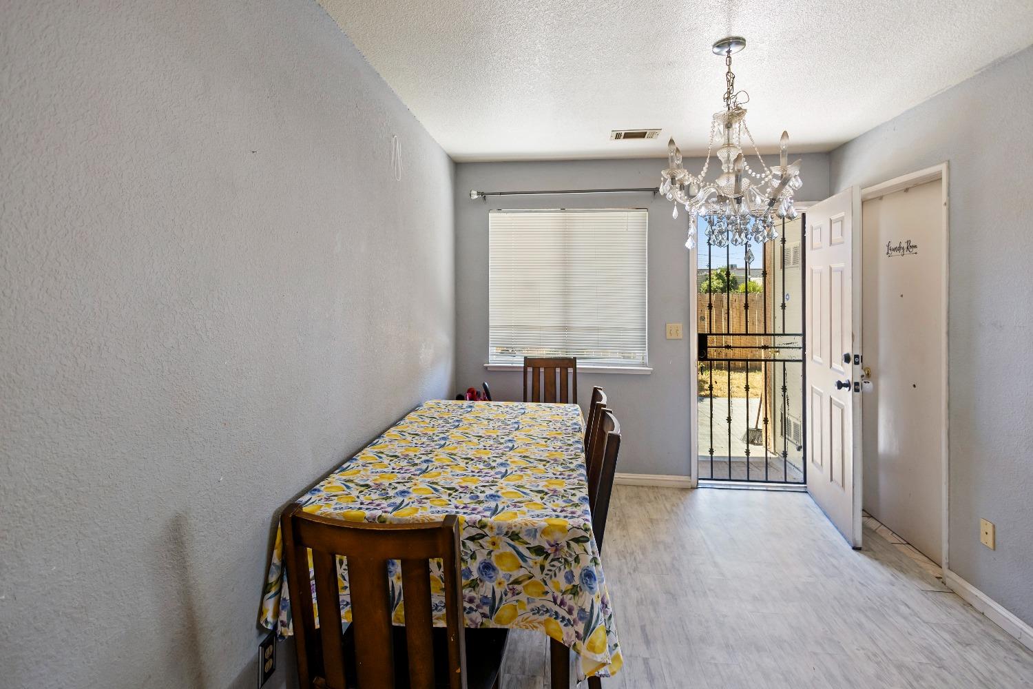 Detail Gallery Image 50 of 98 For 1949 Sunset Ave, Stockton,  CA 95205 - 2 Beds | 1 Baths