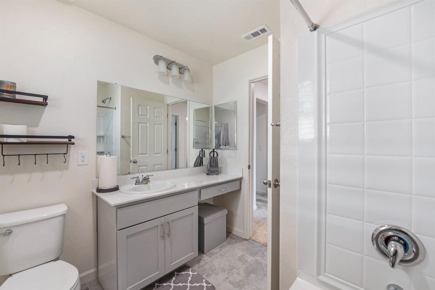 Detail Gallery Image 23 of 36 For 10764 Rovigo Way, Stockton,  CA 95209 - 3 Beds | 2/1 Baths