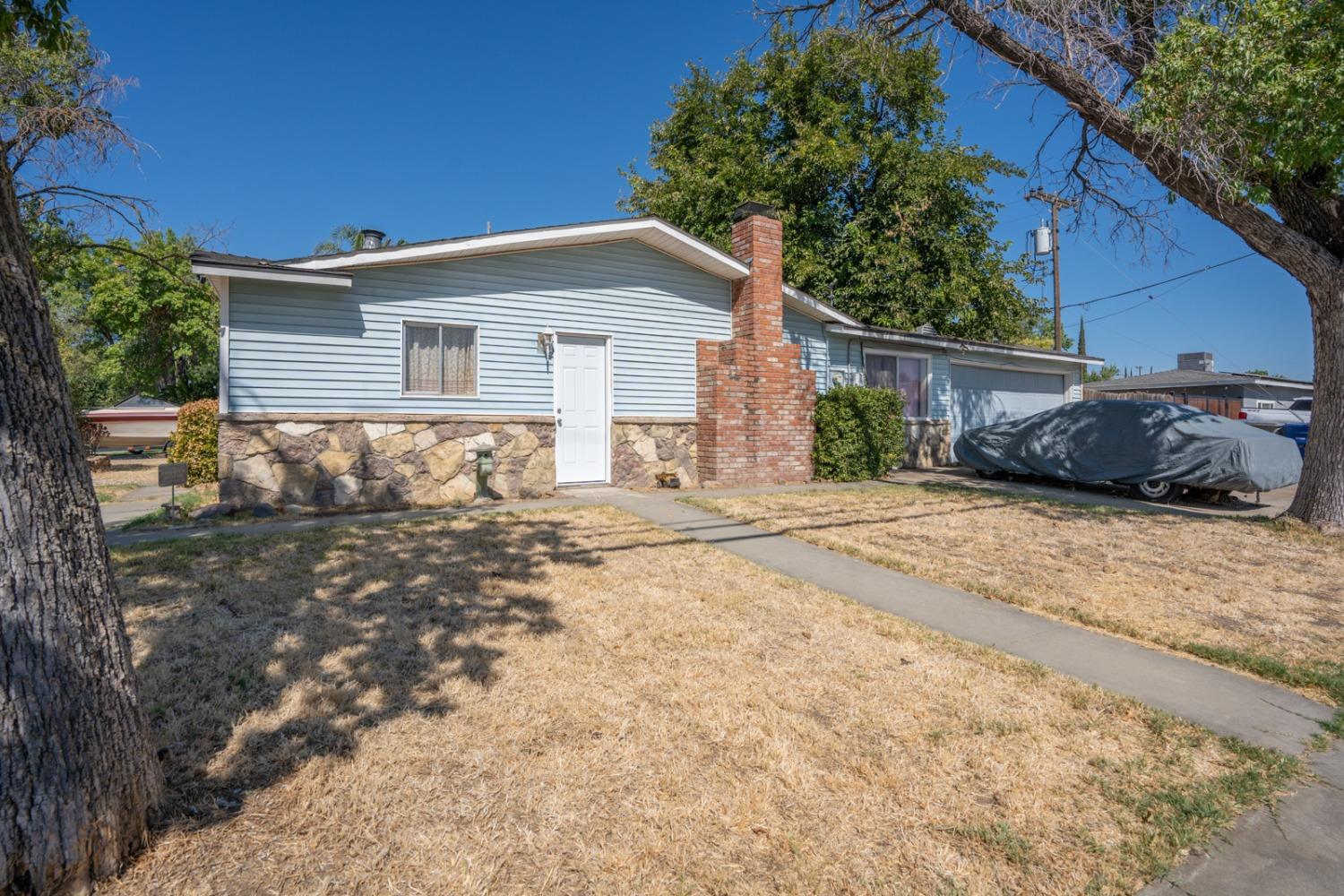 Detail Gallery Image 4 of 34 For 452 Lime Ave, Los Banos,  CA 93635 - 3 Beds | 2 Baths