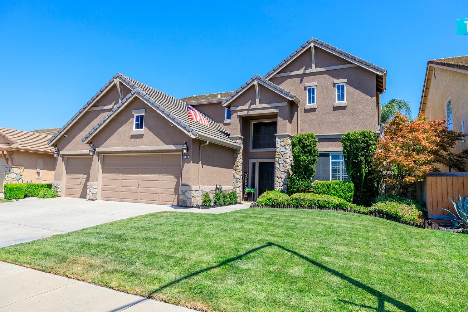 Detail Gallery Image 5 of 64 For 5908 Trailwood Dr, Salida,  CA 95368 - 4 Beds | 3 Baths