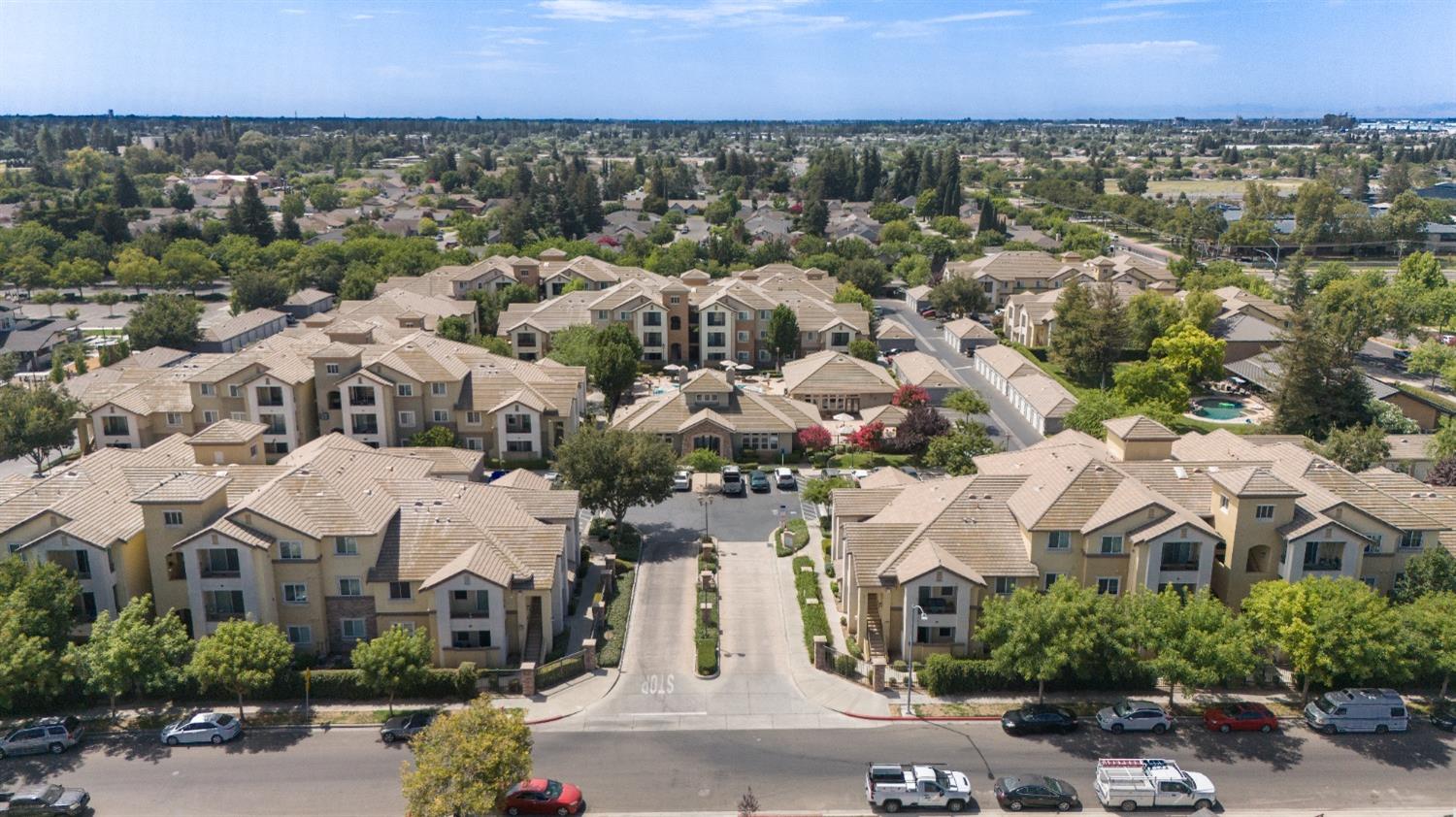 Detail Gallery Image 18 of 19 For 1360 Shady Lane #814,  Turlock,  CA 95382 - 3 Beds | 2 Baths