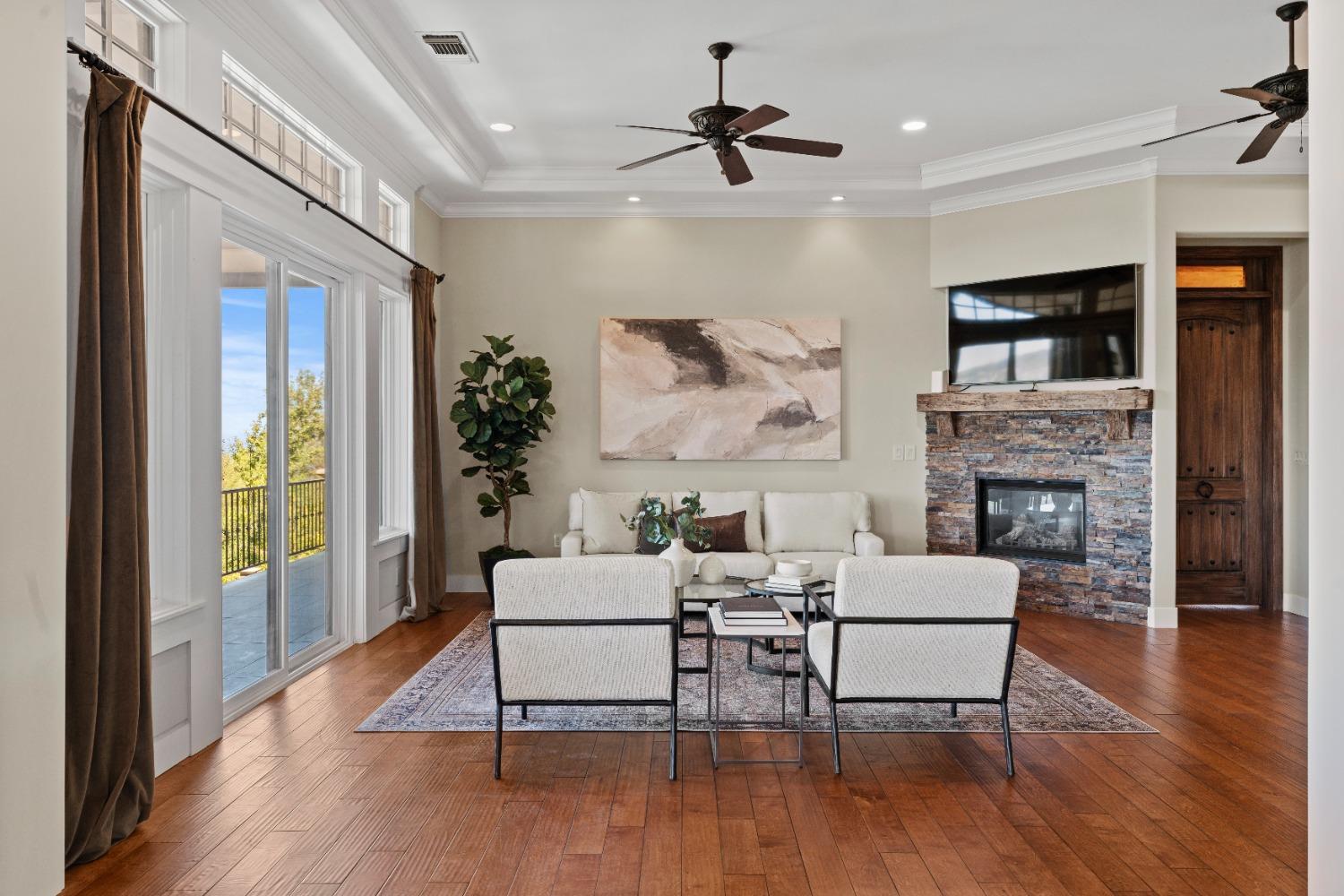 Detail Gallery Image 15 of 55 For 5186 Breese Cir, El Dorado Hills,  CA 95762 - 4 Beds | 3/3 Baths