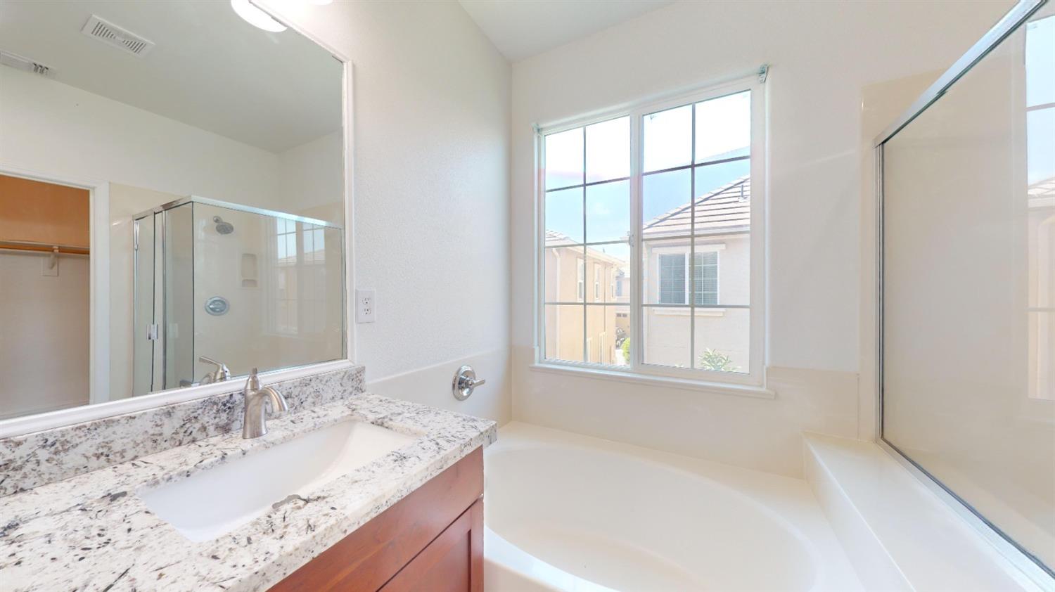 Detail Gallery Image 42 of 55 For 17305 S Evening Breeze Ln, Lathrop,  CA 95330 - 4 Beds | 2/1 Baths