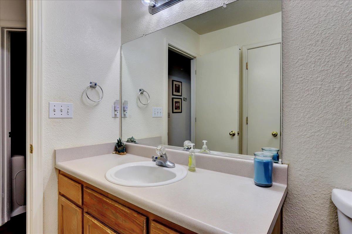 Detail Gallery Image 17 of 41 For 8145 Quartz Ln, –,  CA 95977 - 3 Beds | 2 Baths