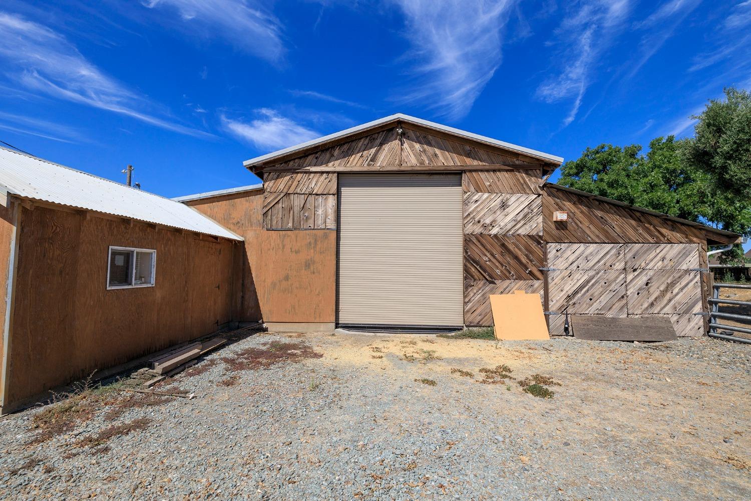 Detail Gallery Image 47 of 72 For 14367 Henry Rd, Oakdale,  CA 95361 - 4 Beds | 2 Baths