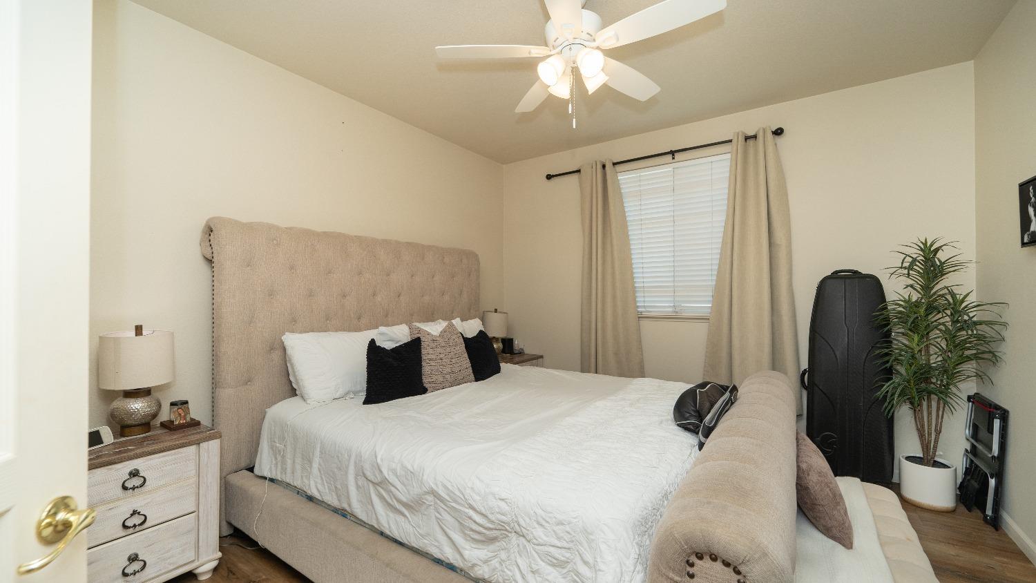 Detail Gallery Image 15 of 19 For 1360 Shady Lane #814,  Turlock,  CA 95382 - 3 Beds | 2 Baths