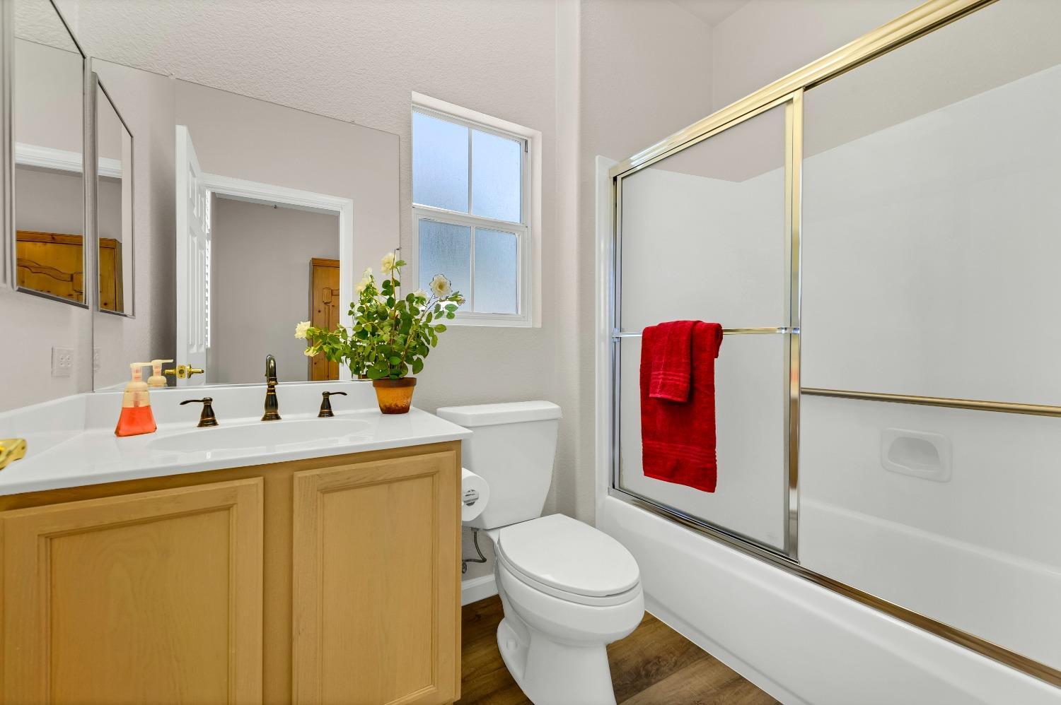 Detail Gallery Image 24 of 38 For 808 Dragonfly Ct, Roseville,  CA 95747 - 3 Beds | 2/1 Baths