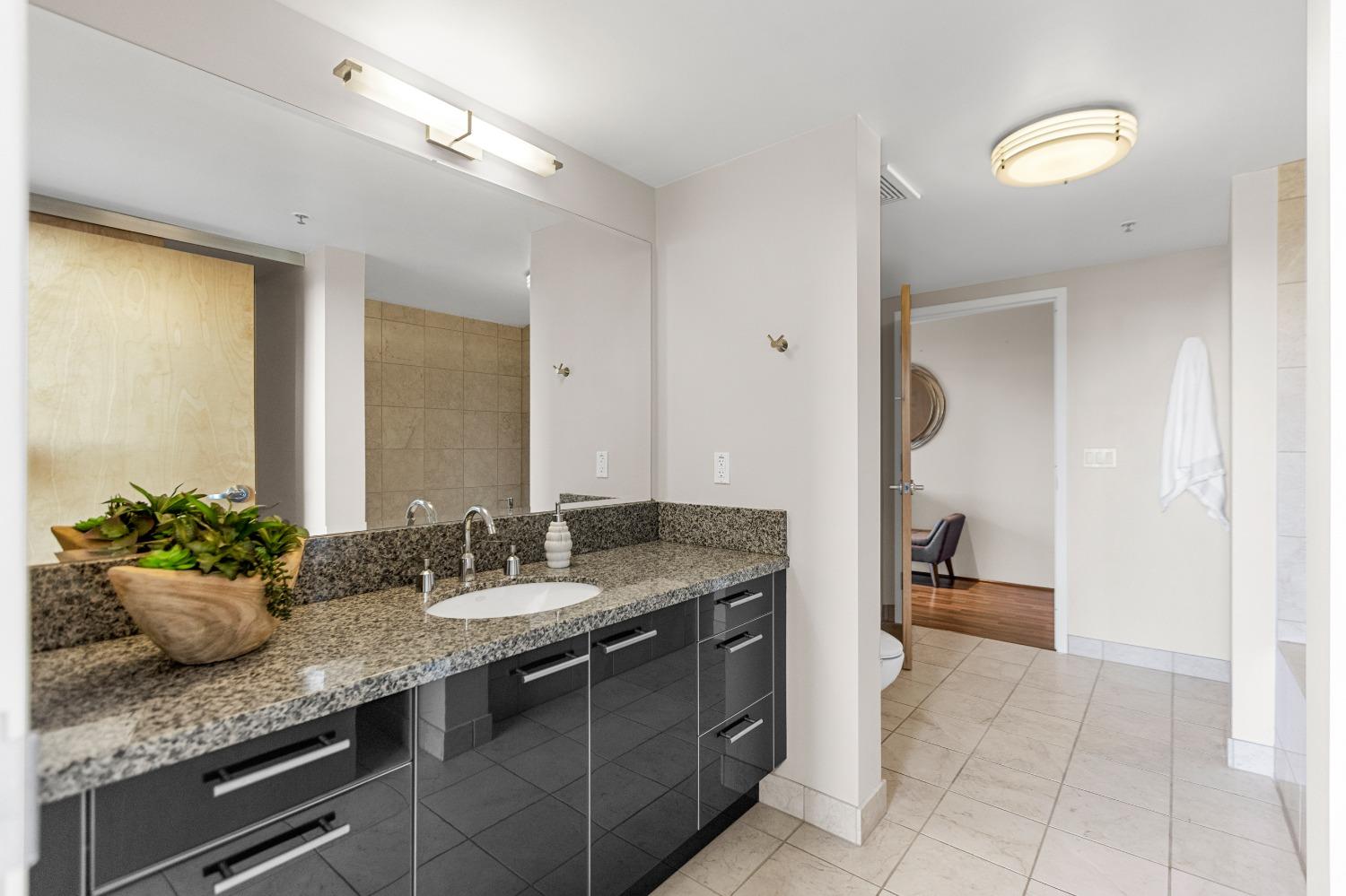 Detail Gallery Image 29 of 65 For 1818 L St #812,  Sacramento,  CA 95811 - 2 Beds | 2 Baths