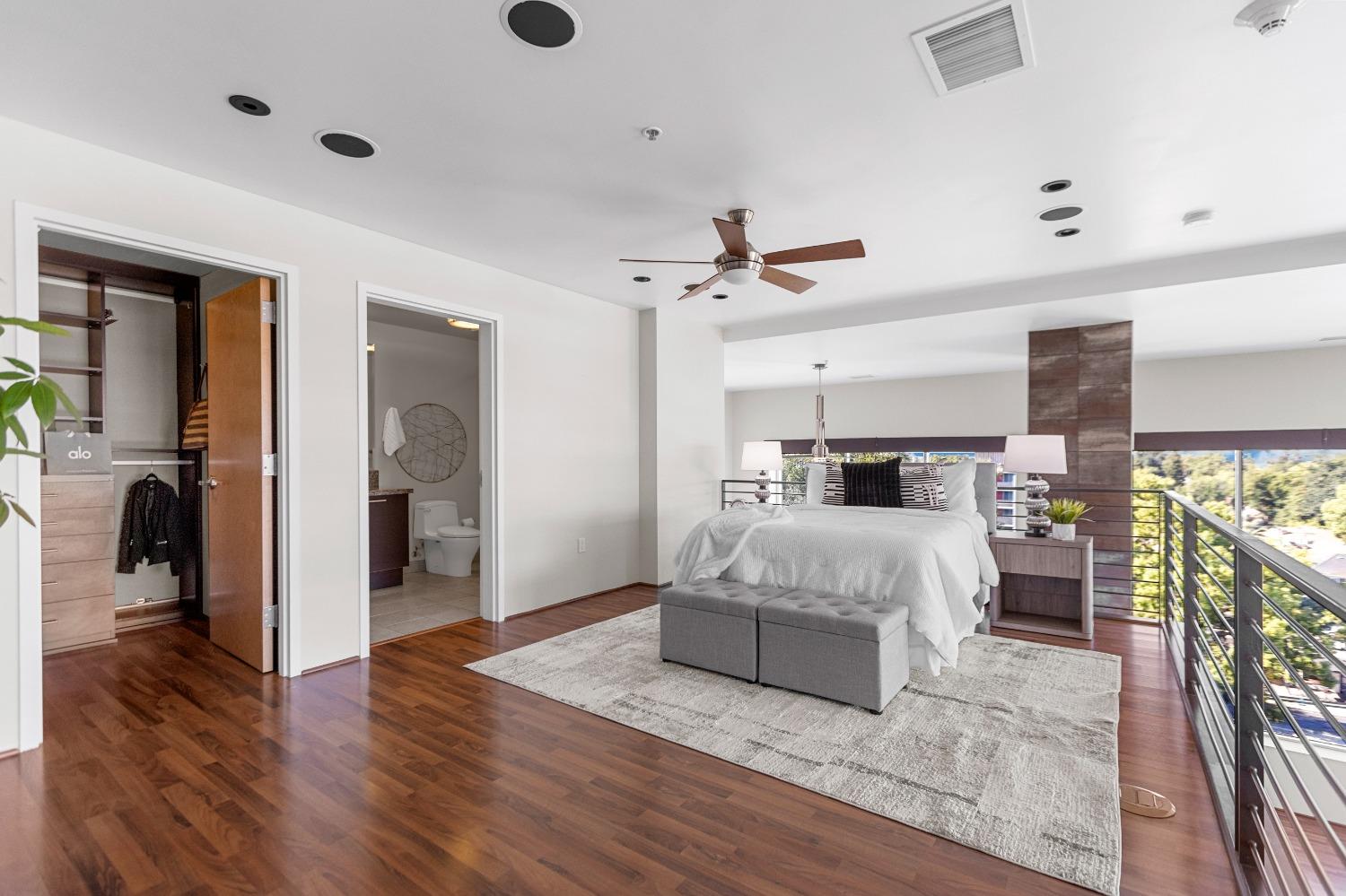 Detail Gallery Image 33 of 65 For 1818 L St #812,  Sacramento,  CA 95811 - 2 Beds | 2 Baths