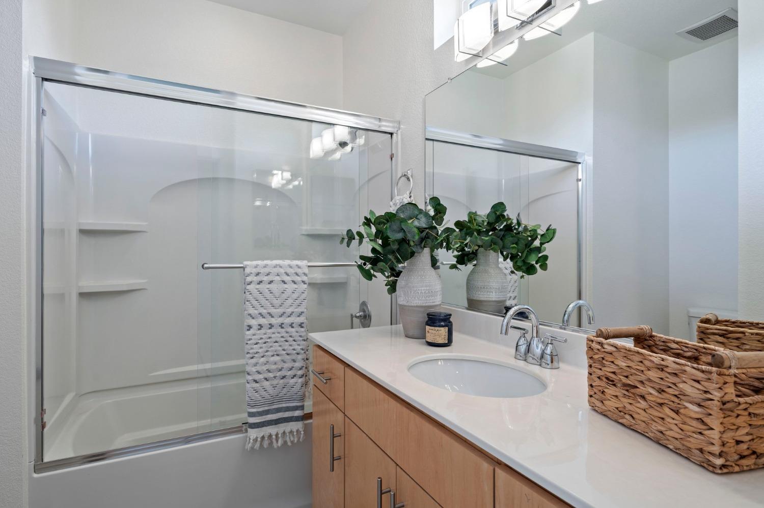 Graphite Lane, West Sacramento, CA, 95691-2859