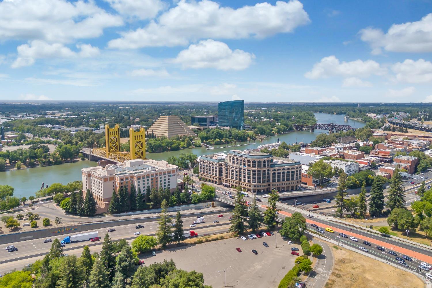 Detail Gallery Image 50 of 65 For 1818 L St #812,  Sacramento,  CA 95811 - 2 Beds | 2 Baths