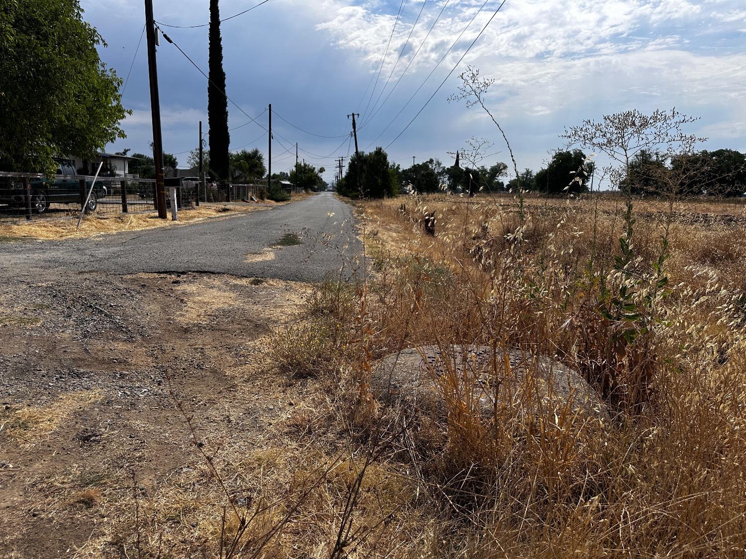 Pasado Road, Olivehurst, California image 5