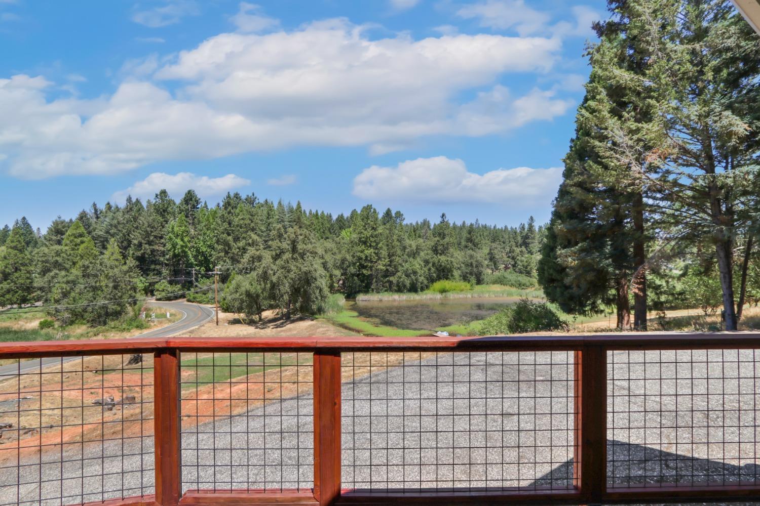 Detail Gallery Image 3 of 53 For 16465 Norlene Way, Grass Valley,  CA 95949 - 3 Beds | 2 Baths