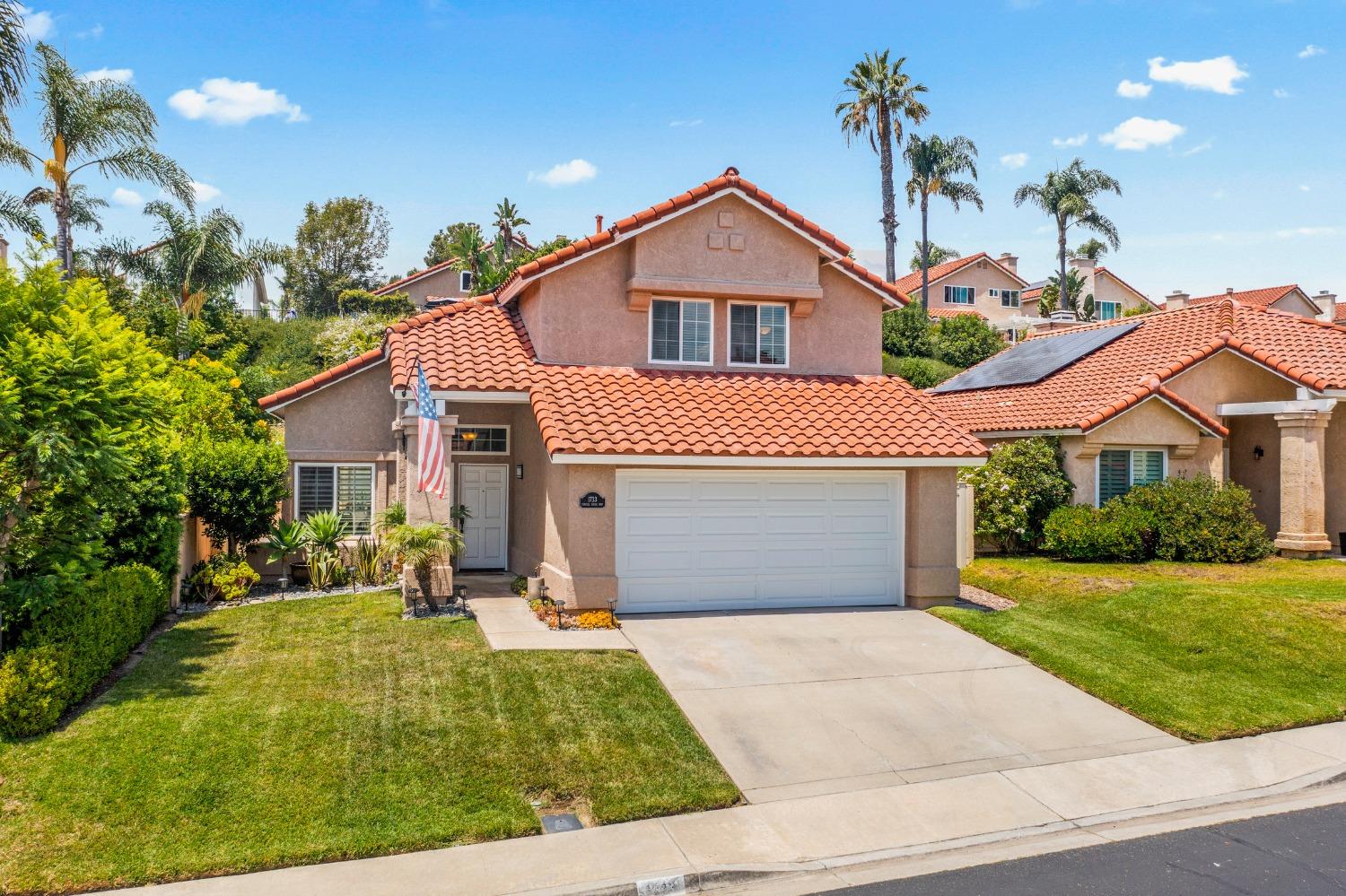 Detail Gallery Image 1 of 1 For 1733 Crystal Ridge Way, Vista,  CA 92081 - 3 Beds | 2/1 Baths