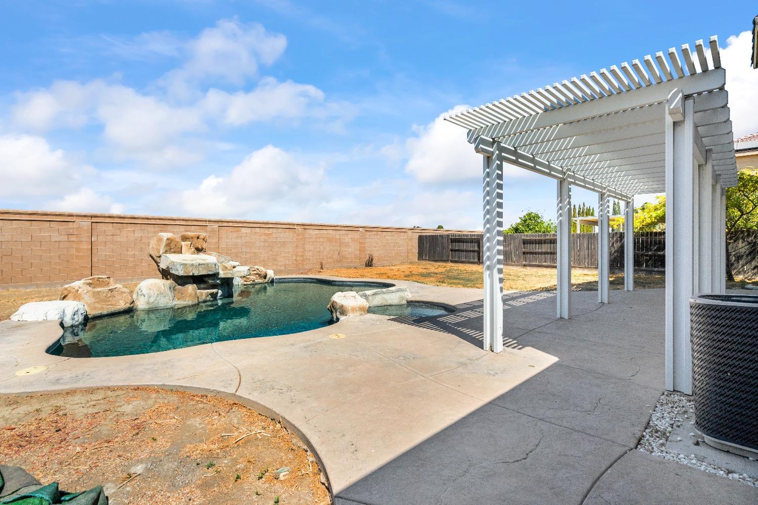 Honeybell Street, Los Banos, California image 42
