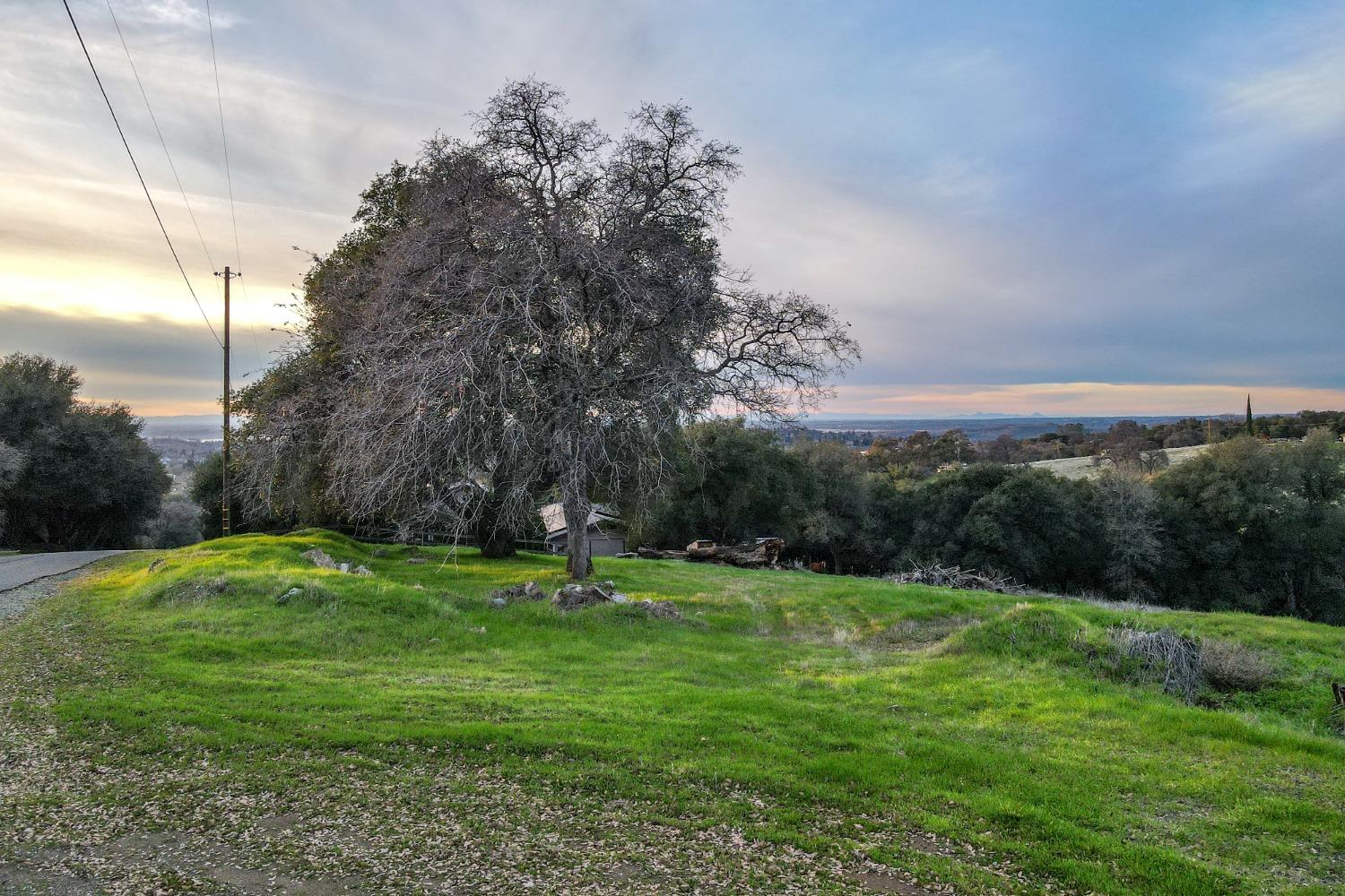 Detail Gallery Image 13 of 28 For 2147 W Green Springs Rd, El Dorado Hills,  CA 95762 - 5 Beds | 3 Baths