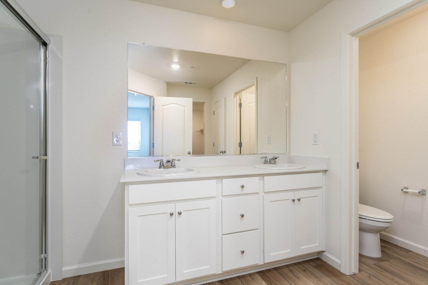 Detail Gallery Image 7 of 10 For 2230 Sunshine Dr, Newman,  CA 95360 - 4 Beds | 2/1 Baths