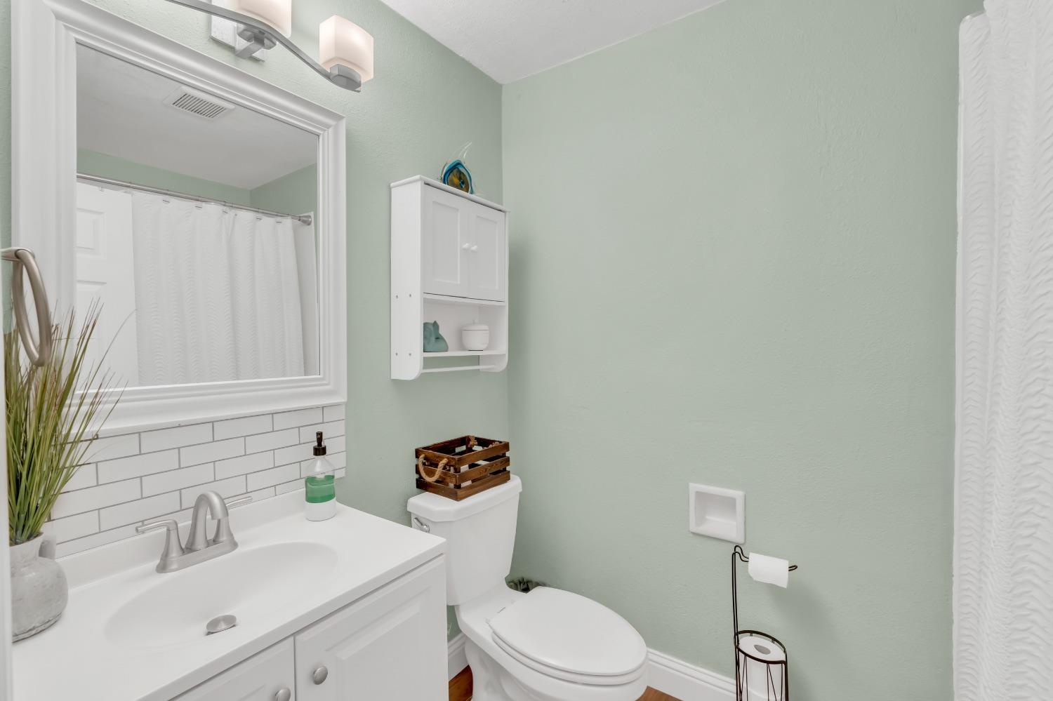 Detail Gallery Image 27 of 43 For 6320 Jansen Dr, Sacramento,  CA 95824 - 3 Beds | 1 Baths