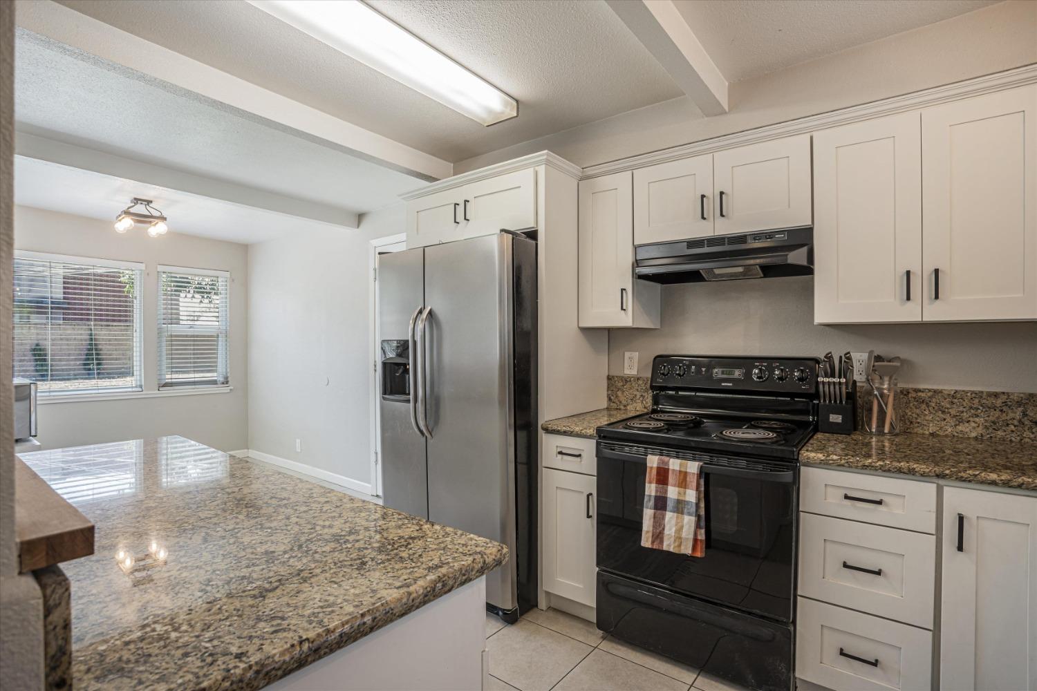 Detail Gallery Image 4 of 30 For 4104 Boone Ln, Sacramento,  CA 95821 - 3 Beds | 2 Baths