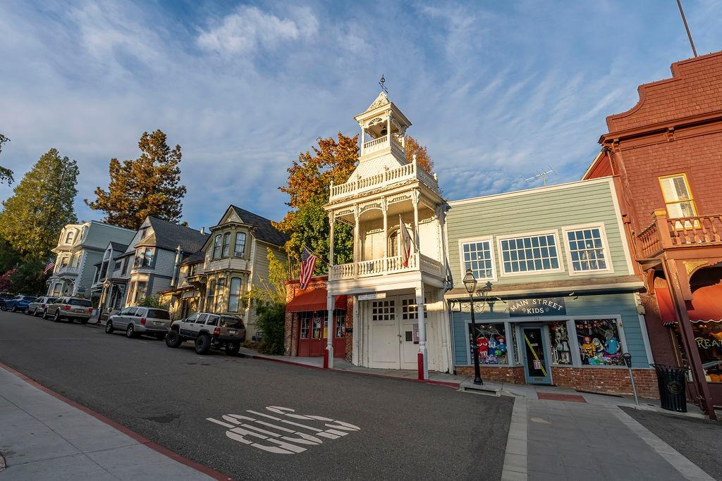 Detail Gallery Image 70 of 76 For 848 Nevada St, Nevada City,  CA 95959 - 3 Beds | 2/1 Baths