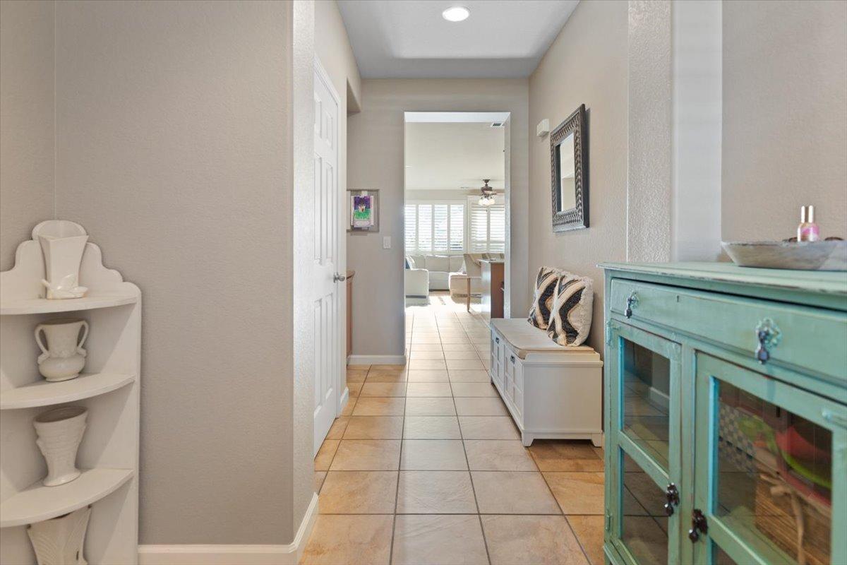 Detail Gallery Image 12 of 40 For 1725 Cocomo Pl, Manteca,  CA 95337 - 3 Beds | 2 Baths