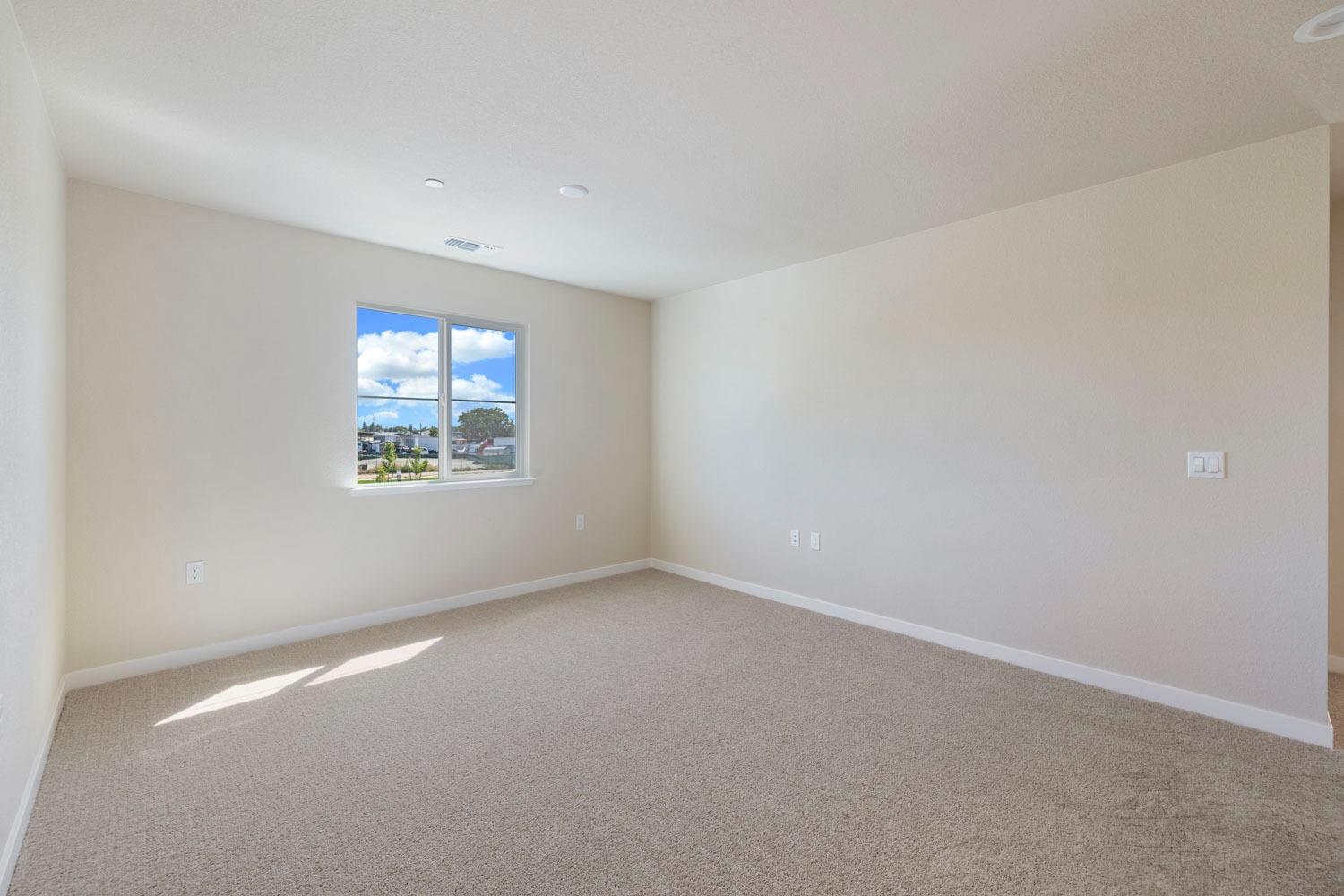 Detail Gallery Image 14 of 26 For 422 Peppercorn Dr, Turlock,  CA 95380 - 4 Beds | 2/1 Baths