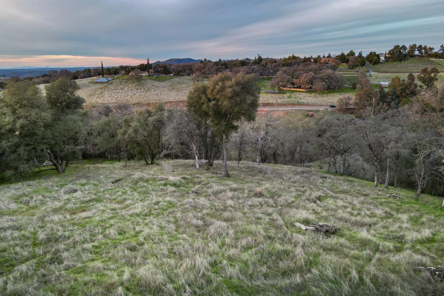 Detail Gallery Image 15 of 28 For 2147 W Green Springs Rd, El Dorado Hills,  CA 95762 - 5 Beds | 3 Baths