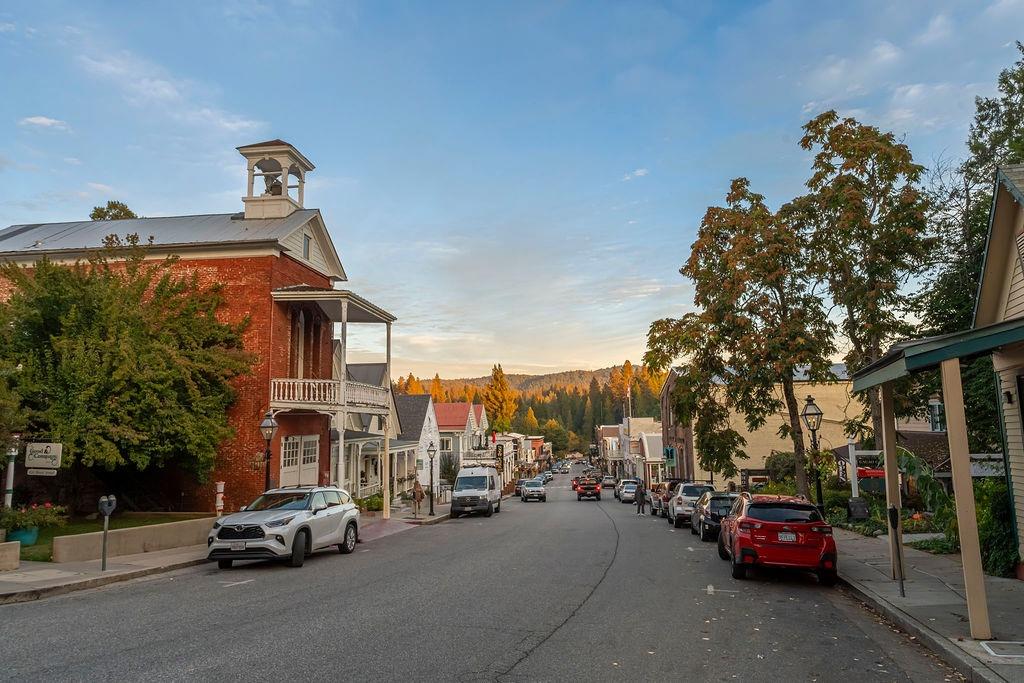 Detail Gallery Image 69 of 76 For 848 Nevada St, Nevada City,  CA 95959 - 3 Beds | 2/1 Baths