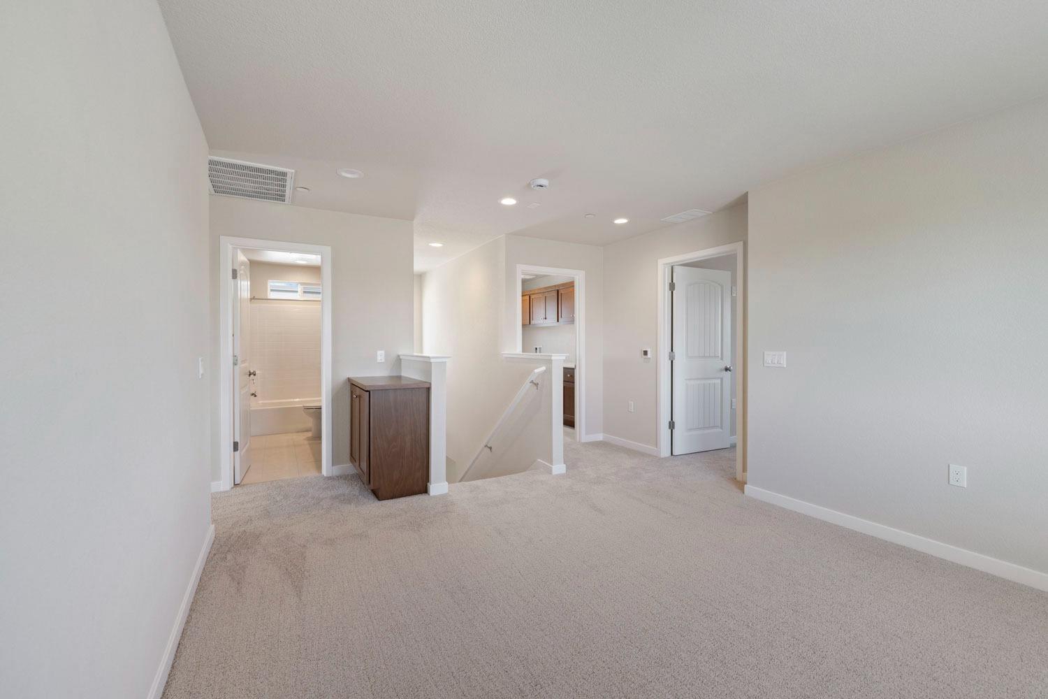 Detail Gallery Image 16 of 26 For 422 Peppercorn Dr, Turlock,  CA 95380 - 4 Beds | 2/1 Baths