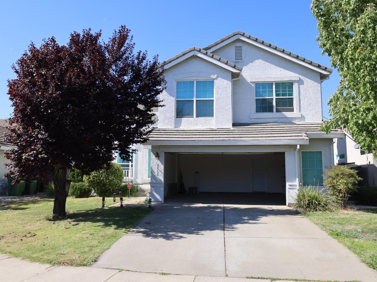 Detail Gallery Image 2 of 35 For 8660 Spring House Way, Elk Grove,  CA 95624 - 4 Beds | 2/1 Baths