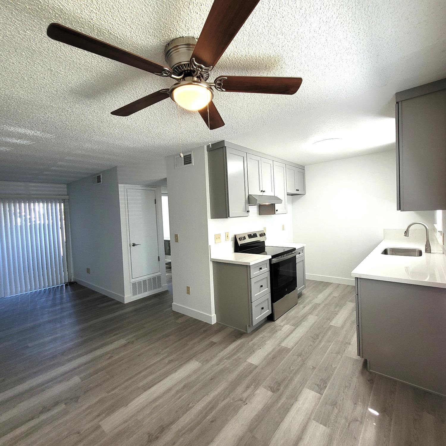 Detail Gallery Image 3 of 16 For 3591 Quail Lakes Dr #185,  Stockton,  CA 95207 - 1 Beds | 1 Baths