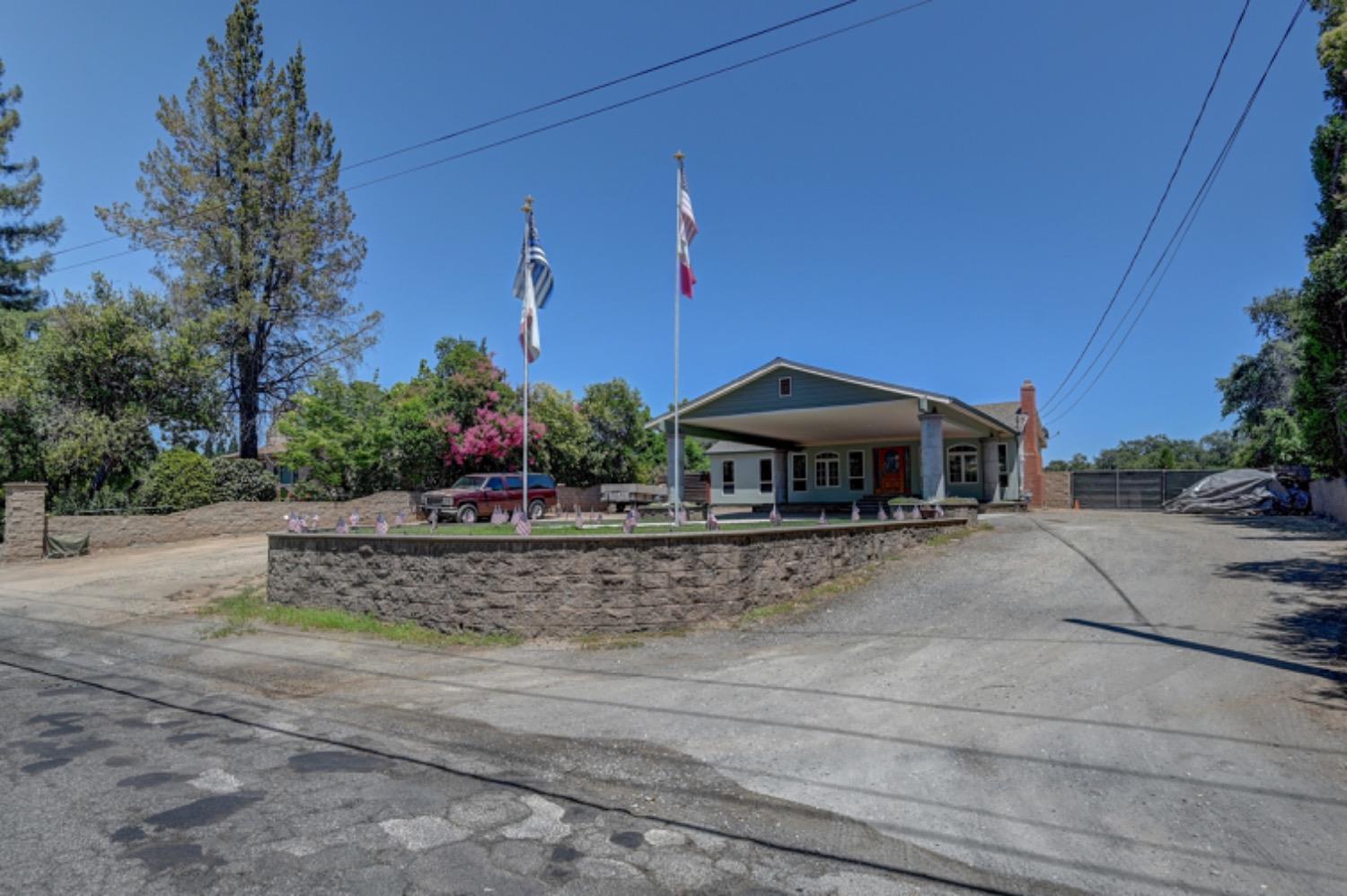 Detail Gallery Image 1 of 1 For 3815 Delmar Ave, Loomis,  CA 95650 - 3 Beds | 2/1 Baths