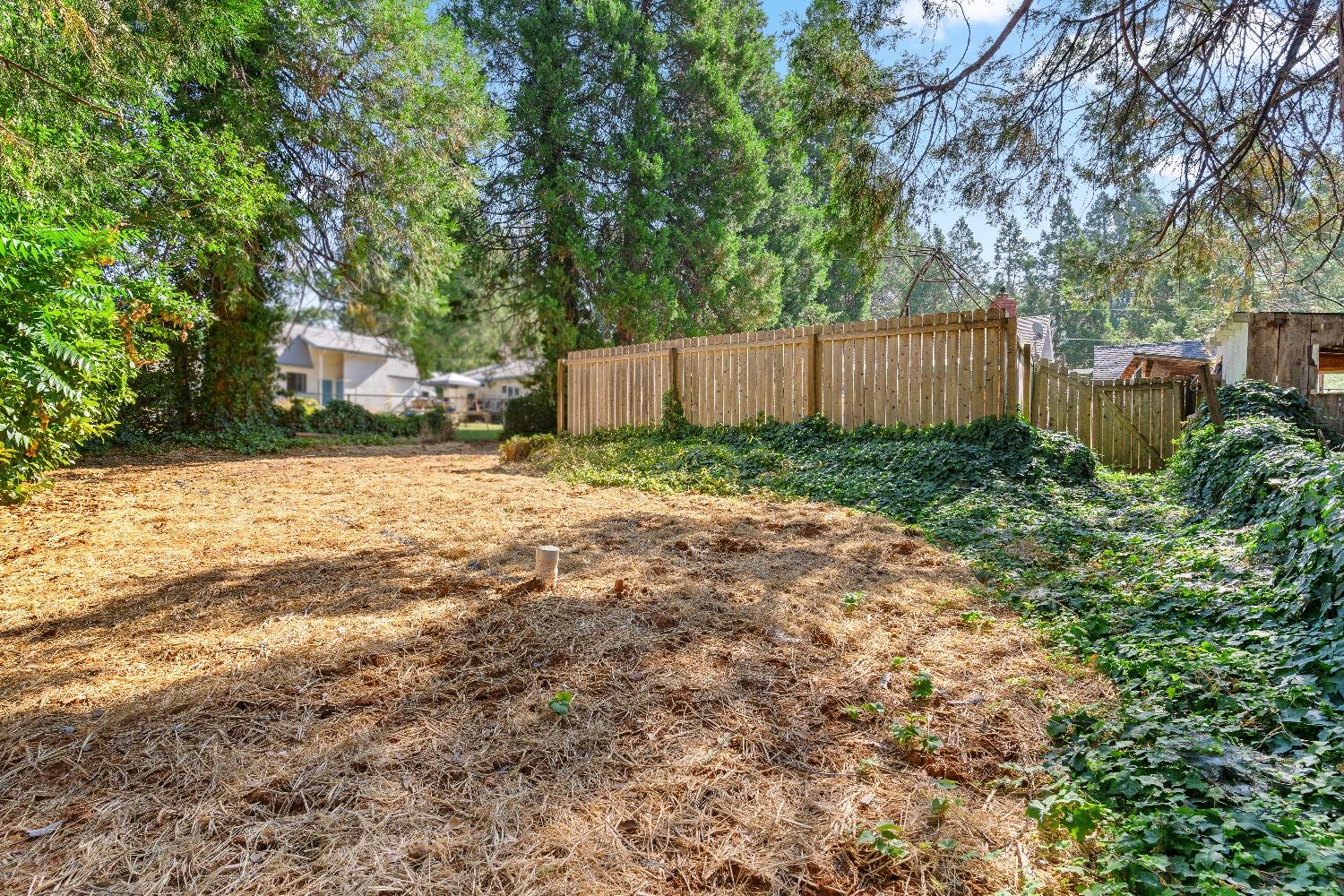 Detail Gallery Image 39 of 47 For 11296 Cedar Ridge Dr, Grass Valley,  CA 95945 - 4 Beds | 2 Baths