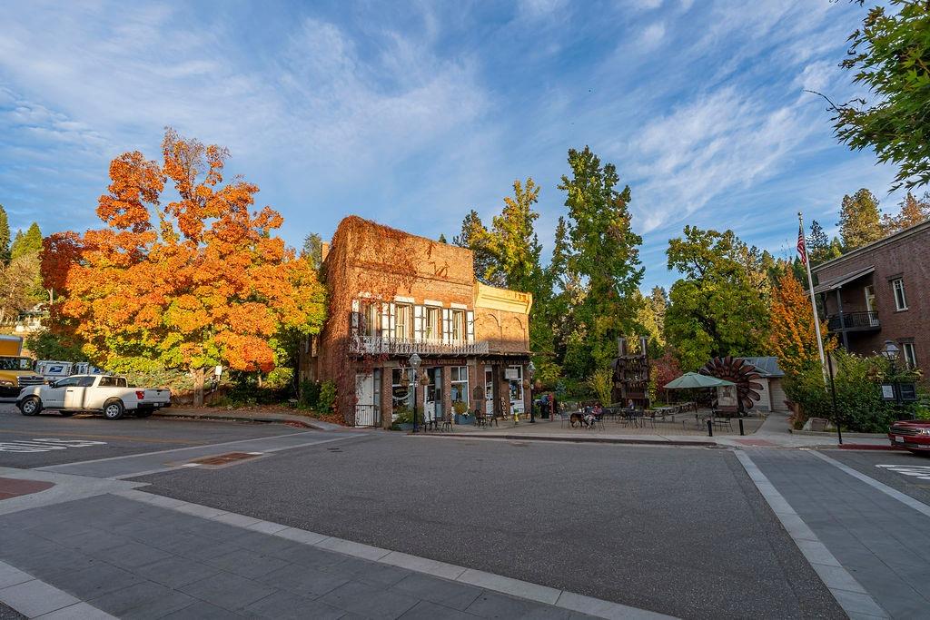 Detail Gallery Image 64 of 76 For 848 Nevada St, Nevada City,  CA 95959 - 3 Beds | 2/1 Baths