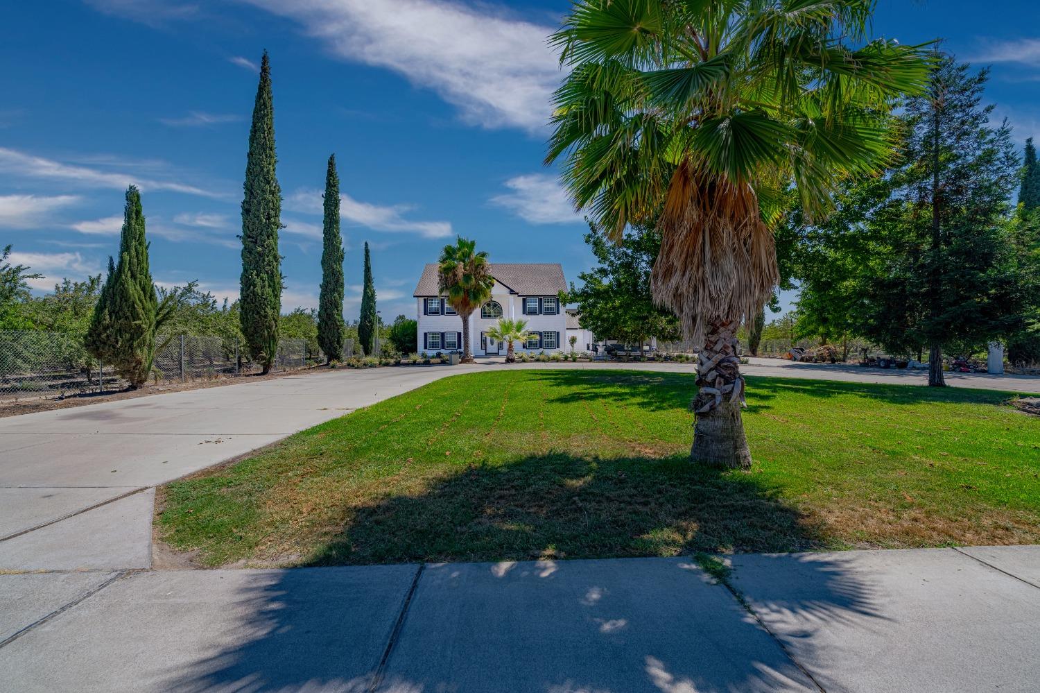 Detail Gallery Image 6 of 98 For 4714 Arena Way, Atwater,  CA 95301 - 5 Beds | 4/1 Baths