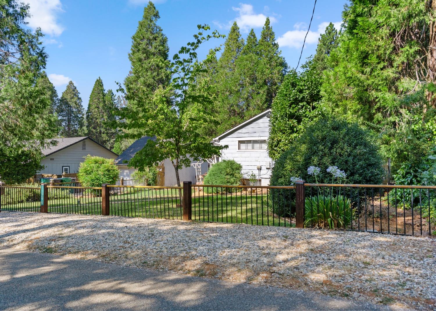 Detail Gallery Image 29 of 47 For 11296 Cedar Ridge Dr, Grass Valley,  CA 95945 - 4 Beds | 2 Baths