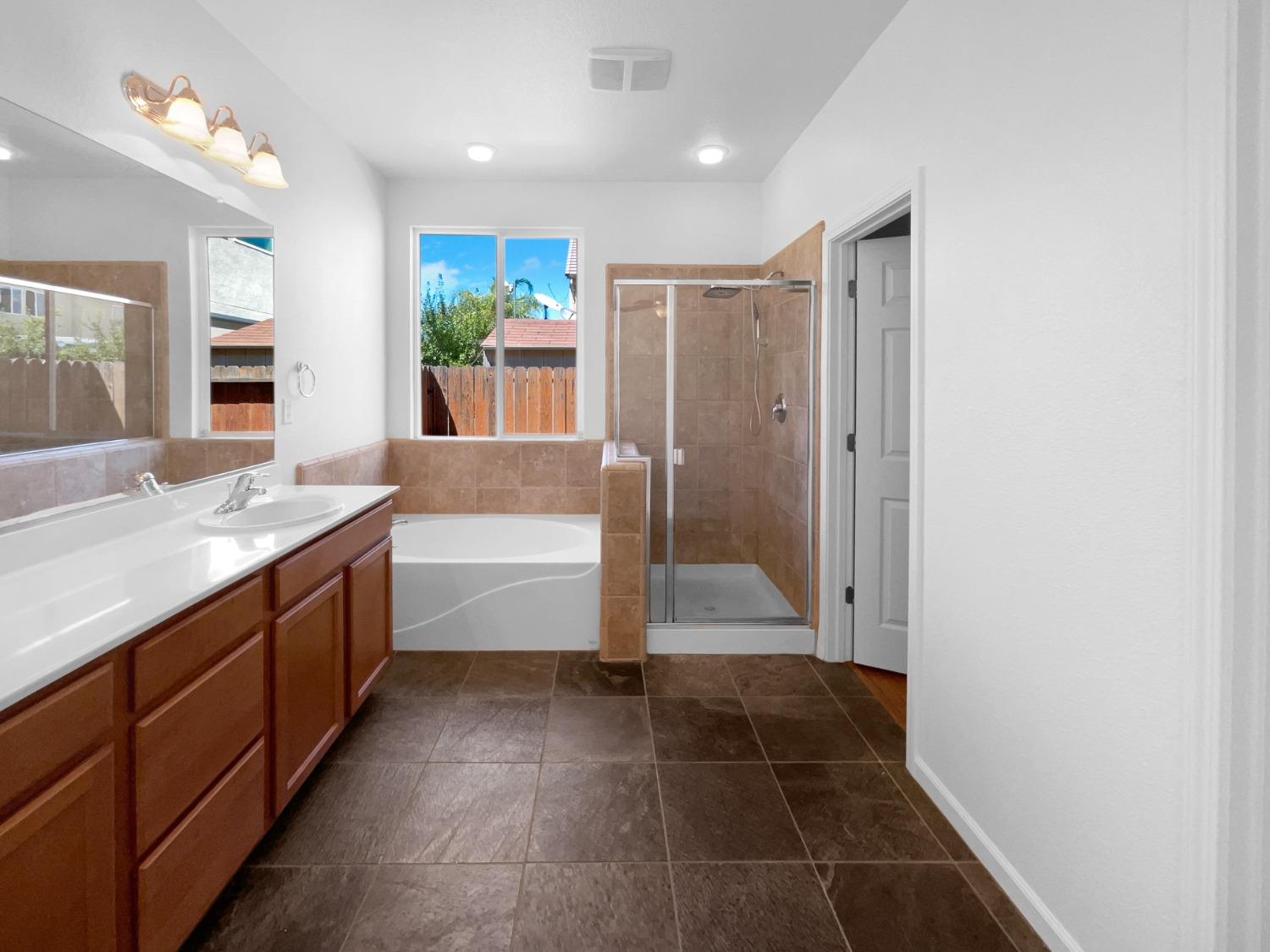 Detail Gallery Image 15 of 23 For 1924 Miekle Ave, Woodland,  CA 95776 - 3 Beds | 2 Baths