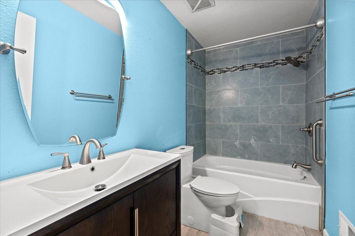 Detail Gallery Image 31 of 50 For 312 Del Prado Ct, Modesto,  CA 95354 - 3 Beds | 2 Baths