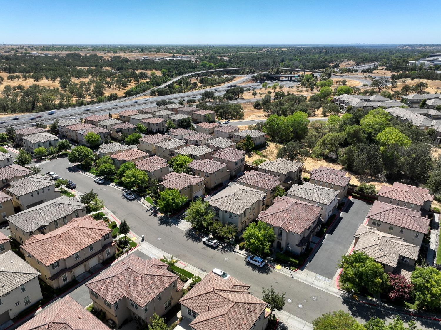 Detail Gallery Image 34 of 38 For 153 Barnhill Dr, Folsom,  CA 95630 - 3 Beds | 2/1 Baths