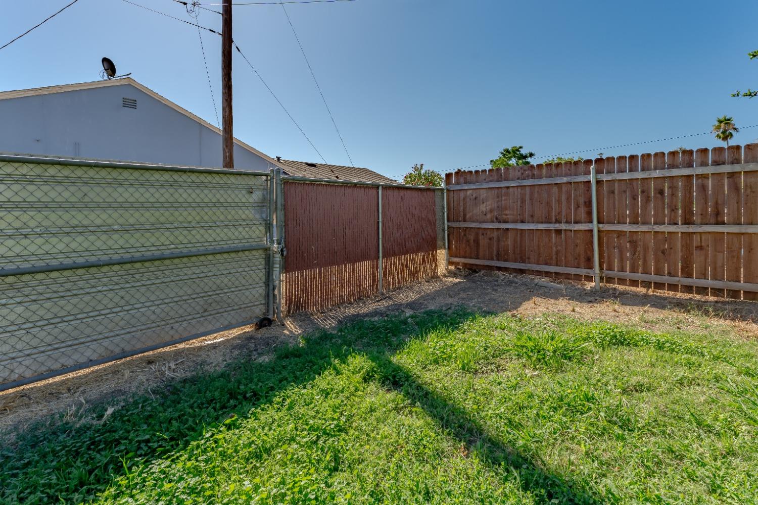 Detail Gallery Image 26 of 26 For 3604 Willow St, Sacramento,  CA 95838 - 3 Beds | 2 Baths