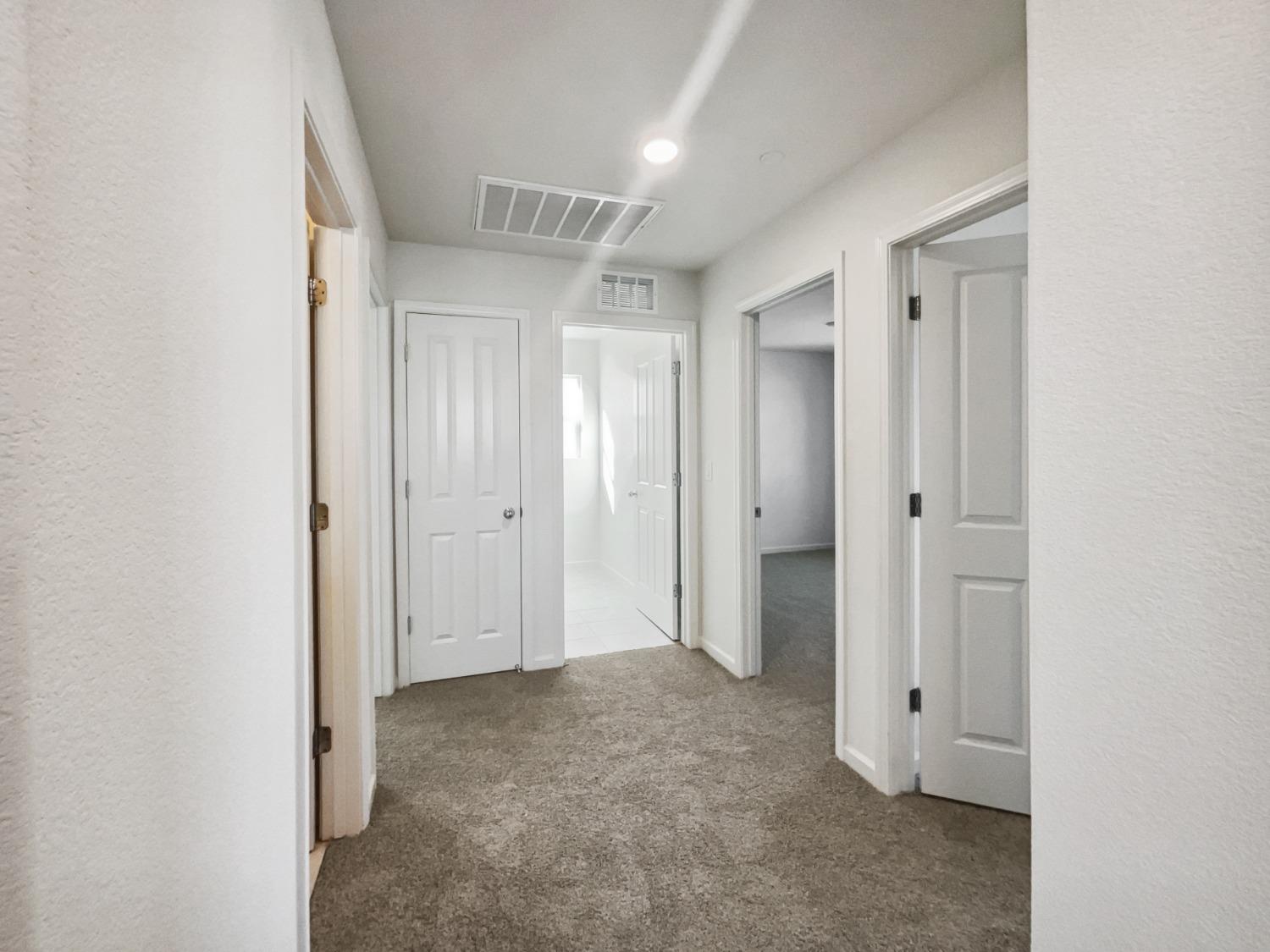 Detail Gallery Image 21 of 37 For 3742 Roseparke Way, Sacramento,  CA 95834 - 4 Beds | 2/1 Baths