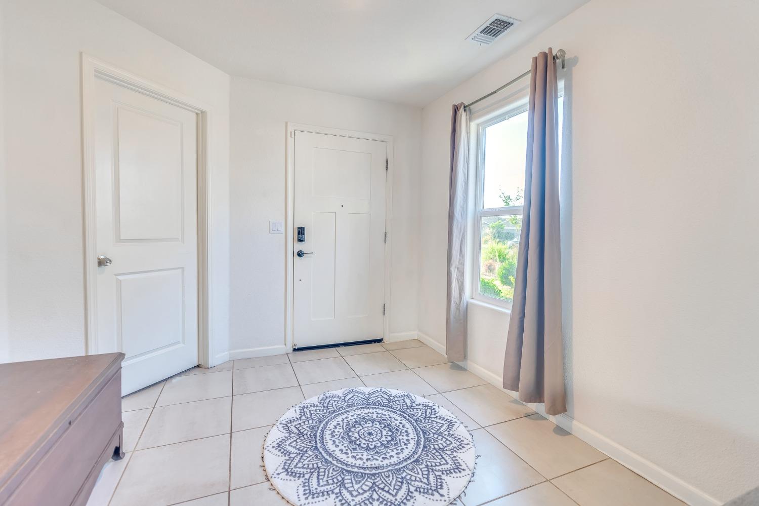 Tomaso Court, Los Banos, California image 16