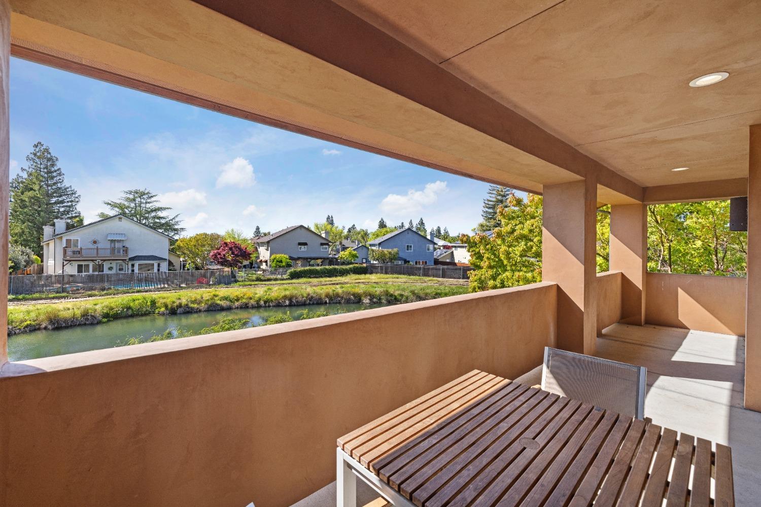 Detail Gallery Image 9 of 16 For 1297 Woodhaven Ln, Lodi,  CA 95242 - 2 Beds | 2 Baths